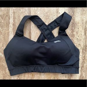 Brooks Uplift Crossback sports bra C/D cup